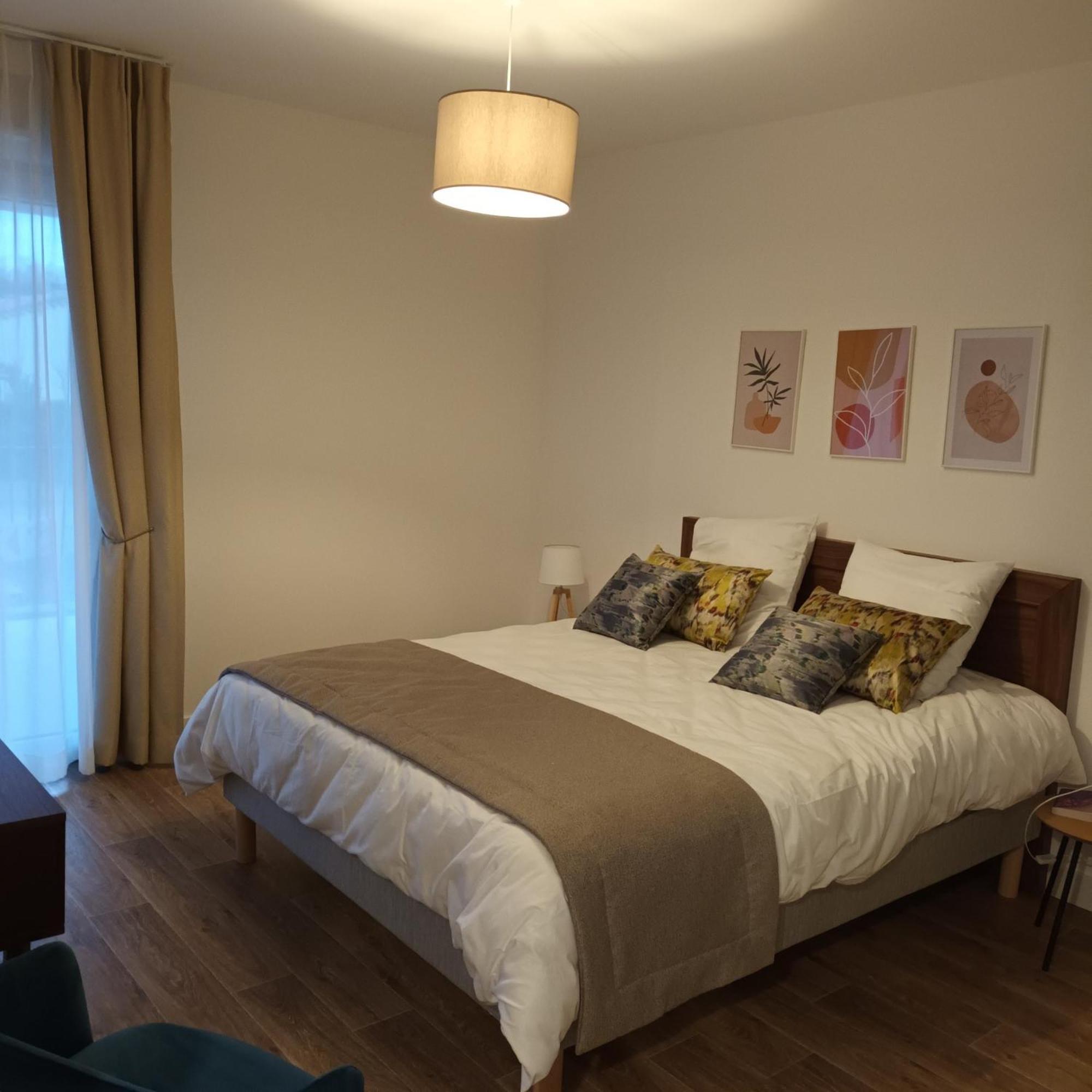 Domitys L'Oustaou Aparthotel Saint-Martin-de-Crau Exterior foto